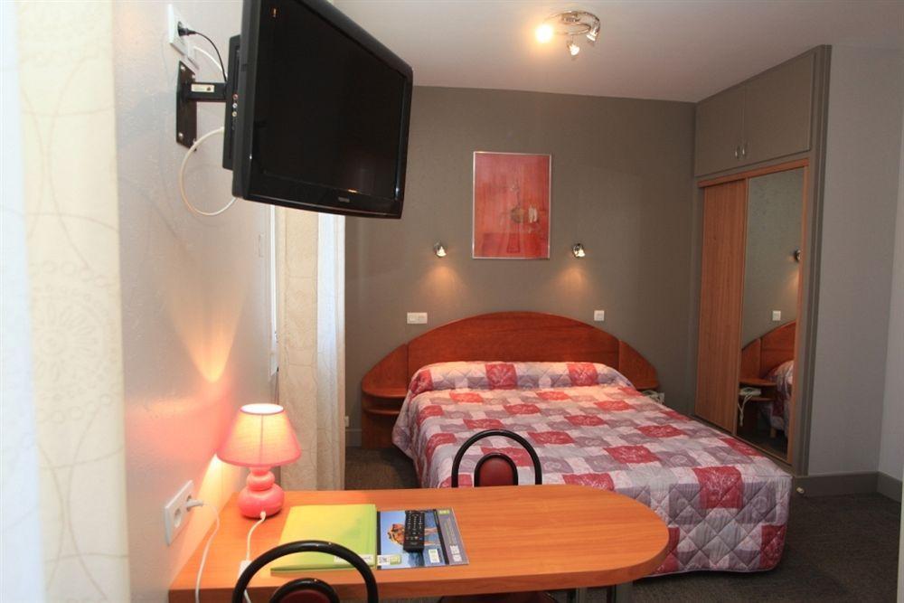 Hotel De L'Aviation Bourboule Zewnętrze zdjęcie